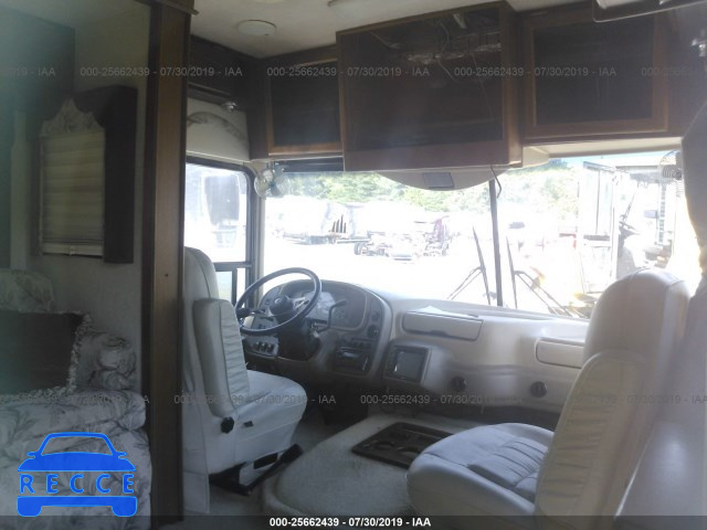 2004 WORKHORSE CUSTOM CHASSIS MOTORHOME CHASSIS W22 5B4MP67G143383301 зображення 4