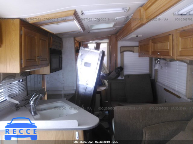 2005 WORKHORSE CUSTOM CHASSIS MOTORHOME CHASSIS W24 5B4MPA7G143392700 image 7