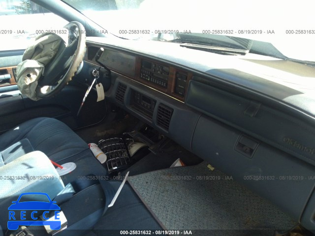 1991 OLDSMOBILE CUSTOM CRUISER 1G3BP83E4MW306857 image 4