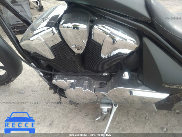 2017 HONDA VT1300 CX JH2SC6122HK200470 image 8