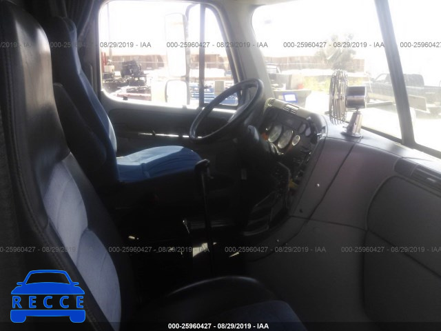 2005 FREIGHTLINER ST120 1FUJBBCK75LV03580 image 4