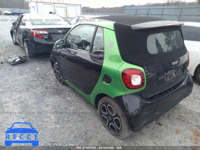 2017 SMART FORTWO ELECTRIC DRIVE PASSION/PRIME WMEFK9BA4HK227126 image 2