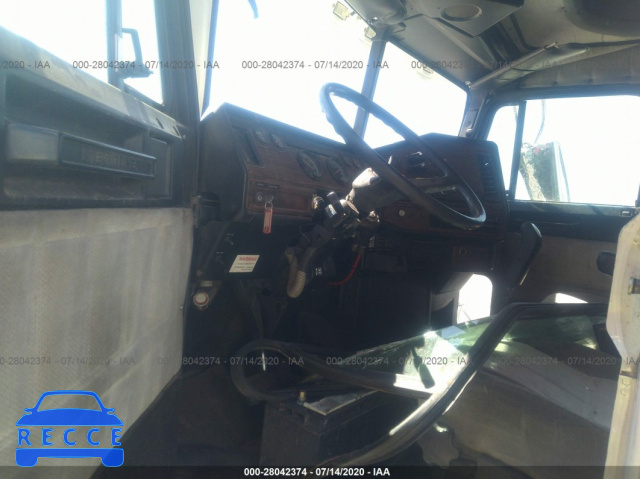 2001 FREIGHTLINER FLD FLD120 1FUYDDYB61DG88855 image 4