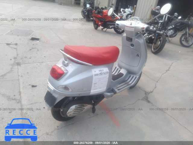 2006 VESPA LX 150 ZAPM448F465001295 image 3