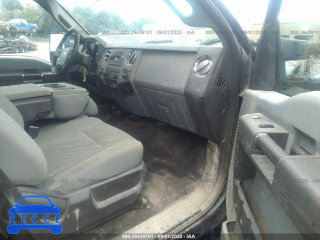 2011 FORD SUPER DUTY F-350 SRW XL/XLT 1FTRF3B6XBEB22895 image 4