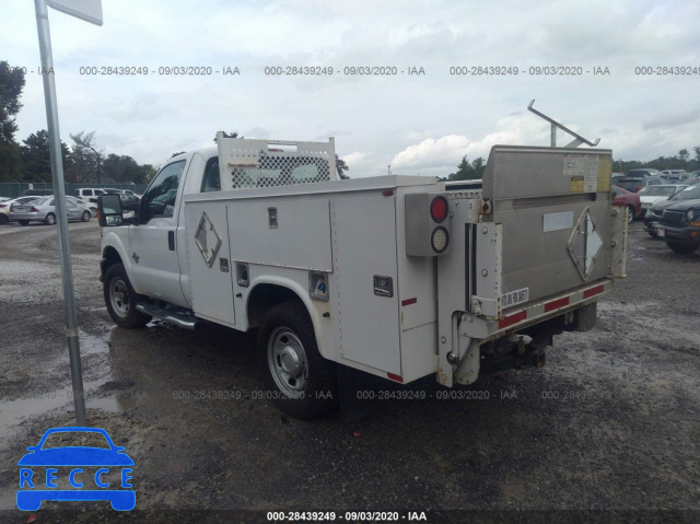 2011 FORD SUPER DUTY F-350 SRW XL/XLT 1FDRF3BT1BEB90195 image 2