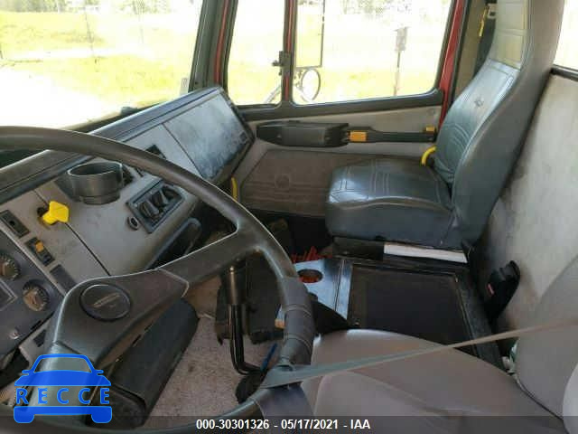 2000 FREIGHTLINER FL70 FL70 1FV6HLCA7YHG48836 image 4