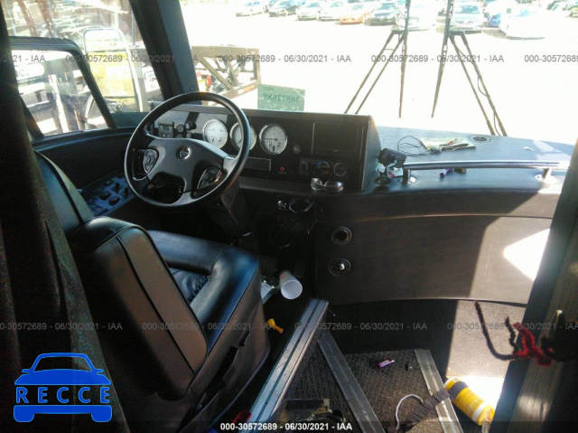 2018 FREIGHTLINER CHASSIS XC 4UZFCHFE2JCJD8472 image 4