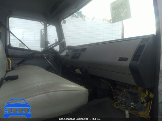 2003 FREIGHTLINER MEDIUM CONVENTIONAL FL60 1FVABPCP93DK47163 image 4