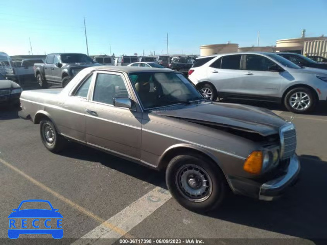 1977 MERCEDES BENZ 300 12313012043644 Bild 0